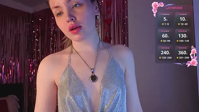 Lora Rosee online show from July 10, 2026, 2:28 pm