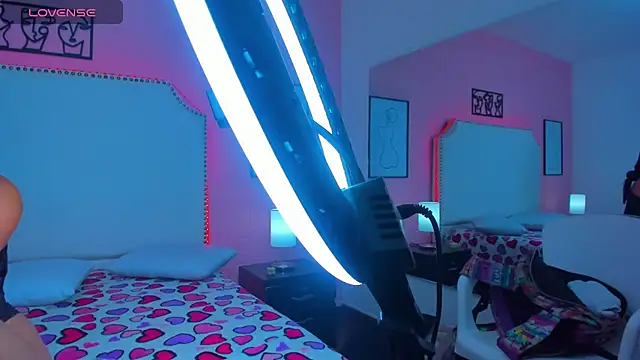  Emma whiitee  online show from November 10, 2025, 12:54 pm