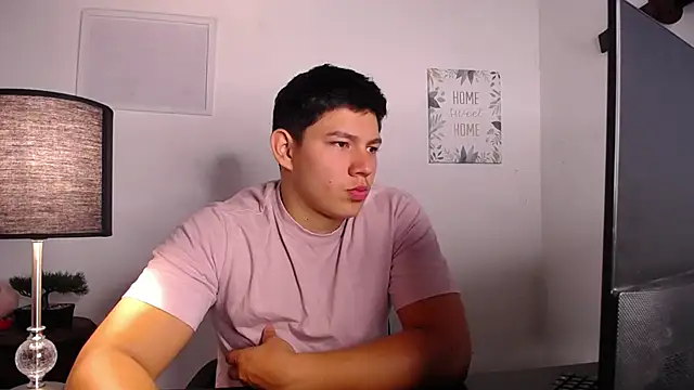 JamesCr  online show from October 7, 2025, 11:00 am