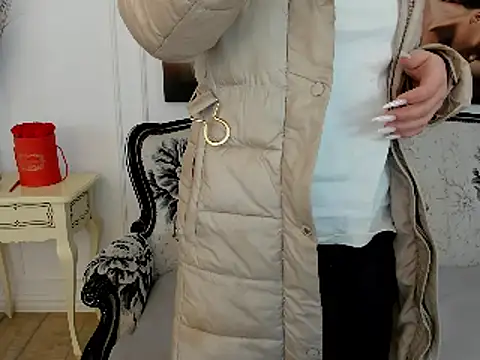 NicoleKatee online show from February 20, 2025, 6:06 am