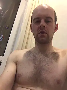 LynnAhNight online show from November 20, 2025, 3:40 am