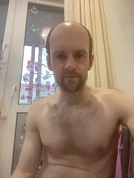 LynnAhNight online show from March 23, 2026, 2:17 pm