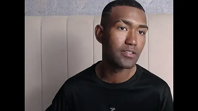 Snapshot of Kingebony_wm chatting on February 4, 2025, 8:06 pm Kingebony wm online show from February 4, 2025, 8:06 pm