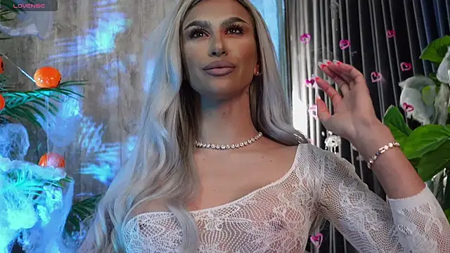 KarlaBart online show from October 29, 2025, 8:08 pm