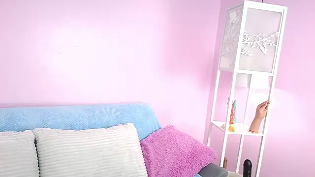 Snapshot of Hiyakasudere chatting on November 10, 2025, 6:24 pm Hiyakasudere online show from November 10, 2025, 6:24 pm