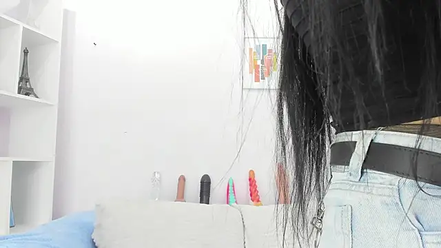 Snapshot of Hiyakasudere chatting on September 29, 2025, 6:46 pm Hiyakasudere online show from September 29, 2025, 6:46 pm