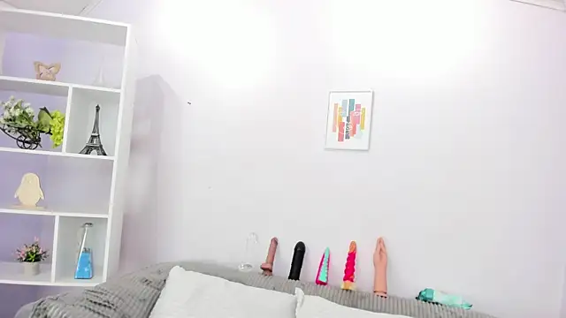 Snapshot of Hiyakasudere chatting on September 23, 2025, 1:07 pm Hiyakasudere online show from September 23, 2025, 1:07 pm