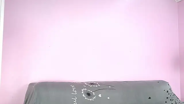 Snapshot of Hiyakasudere chatting on December 2, 2025, 6:20 pm Hiyakasudere online show from December 2, 2025, 6:20 pm