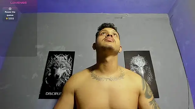 Snapshot of JohanSmith chatting on March 23, 2026, 1:28 am JohanSmith online show from March 23, 2026, 1:28 am