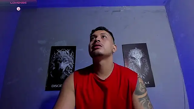 Snapshot of JohanSmith chatting on March 7, 2026, 1:56 am JohanSmith online show from March 7, 2026, 1:56 am