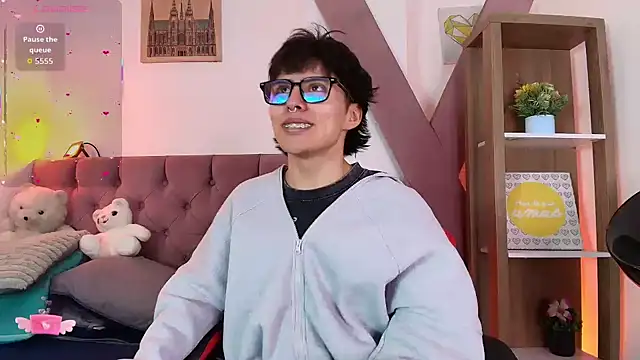 PepperTwink online show from February 16, 2026, 4:16 pm