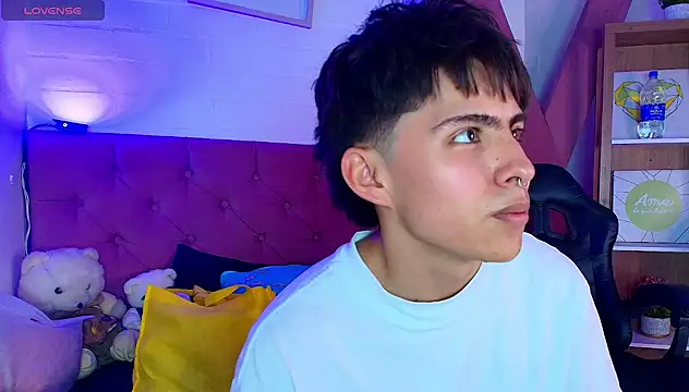 PepperTwink online show from September 25, 2025, 4:24 pm