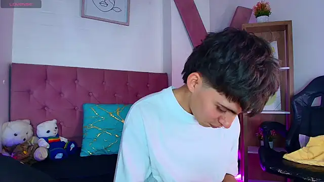 PepperTwink online show from September 24, 2025, 3:40 pm