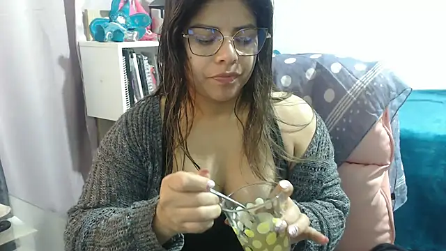 KatteAngelLat online show from November 3, 2025, 11:08 pm