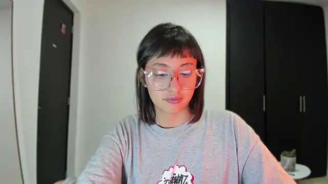 ggor4w33 online show from October 11, 2025, 8:15 am