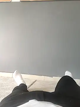 legolasleo online show from October 9, 2025, 7:20 am