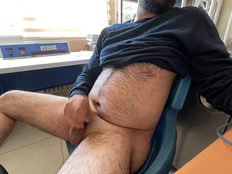 legolasleo online show from October 28, 2025, 8:57 am