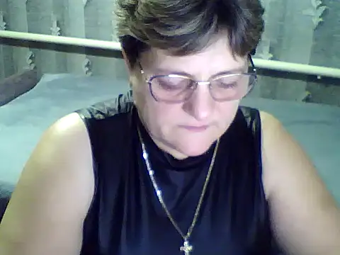 ElzaJewel online show from November 20, 2025, 7:14 pm