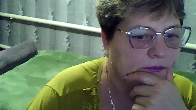 ElzaJewel online show from October 5, 2025, 6:37 am