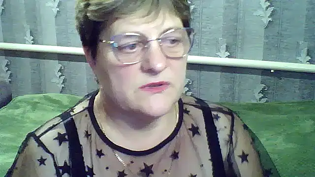 ElzaJewel online show from October 14, 2025, 7:47 pm