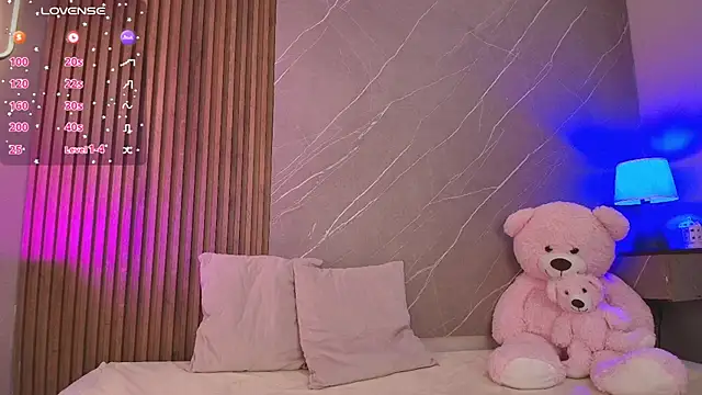 ariana jhonson1 online show from March 21, 2026, 12:31 pm