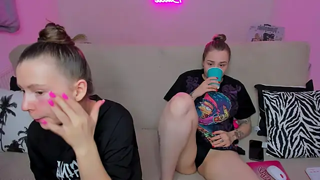 YourMegan online show from September 20, 2025, 5:51 pm