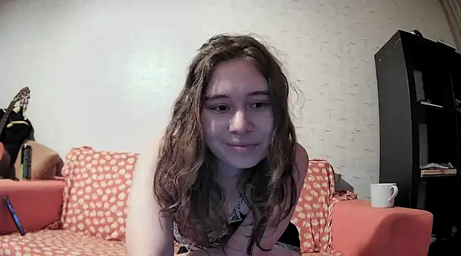 girliemilk online show from February 25, 2025, 9:37 pm