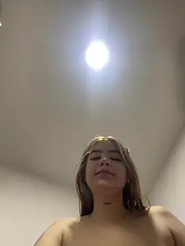 Snapshot of akirahattori chatting on February 17, 2026, 10:45 am akirahattori online show from February 17, 2026, 10:45 am