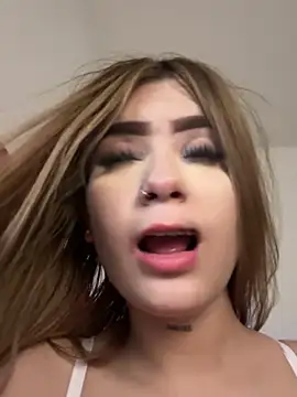 Snapshot of akirahattori chatting on March 14, 2026, 5:02 am akirahattori online show from March 14, 2026, 5:02 am