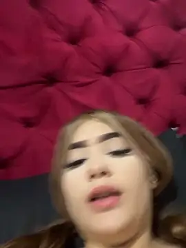 Snapshot of akirahattori chatting on February 11, 2026, 4:45 am akirahattori online show from February 11, 2026, 4:45 am