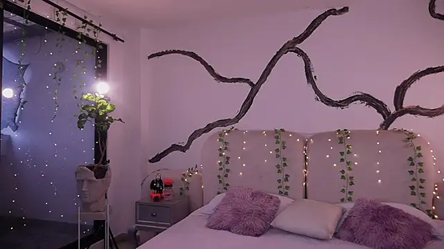 soidai miiu online show from November 3, 2025, 9:18 pm