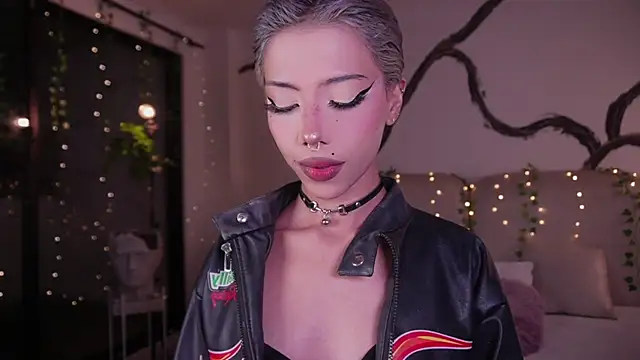 soidai miiu online show from October 19, 2025, 4:59 am