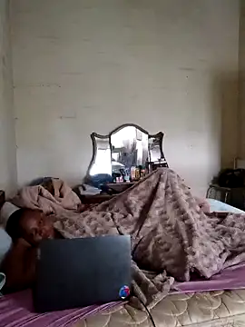 DahGiver online show from March 18, 2025, 8:06 am