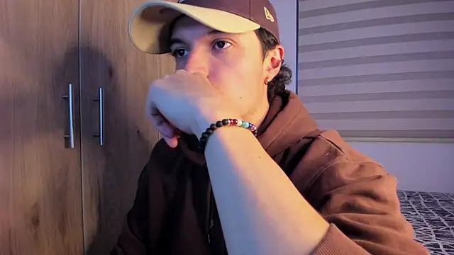 Mastrangelo xxx online show from October 7, 2025, 2:23 am