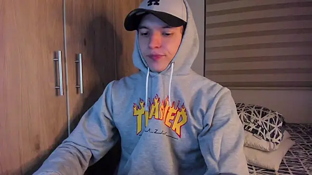 Mastrangelo xxx online show from September 24, 2025, 4:08 am