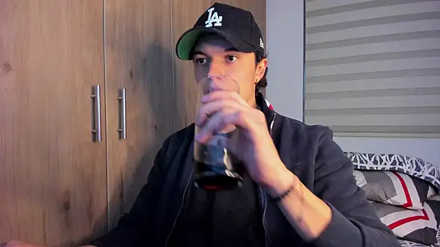 Mastrangelo xxx online show from October 3, 2025, 1:20 am