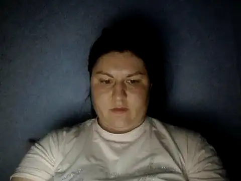 KiraSwee online show from March 13, 2025, 7:50 pm