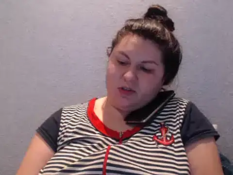 KiraSwee online show from January 29, 2025, 6:17 pm