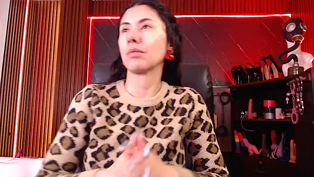 XiaQueen online show from September 24, 2025, 8:48 pm