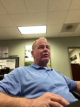 Snapshot of hintly chatting on March 2, 2026, 10:17 pm hintly online show from March 2, 2026, 10:17 pm