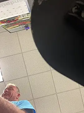 Snapshot of hintly chatting on February 27, 2026, 8:52 pm hintly online show from February 27, 2026, 8:52 pm