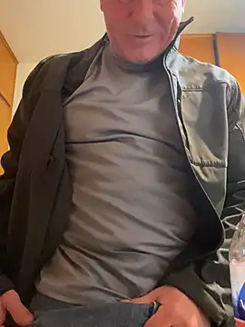 Snapshot of hintly chatting on March 3, 2026, 12:56 pm hintly online show from March 3, 2026, 12:56 pm