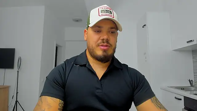 ZackMasterss online show from September 14, 2025, 9:37 pm