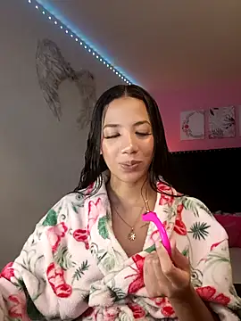 SallyWhitee online show from March 4, 2026, 5:15 am