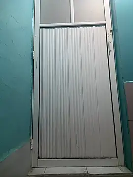 sharonlopez9611 online show from March 9, 2026, 3:21 am