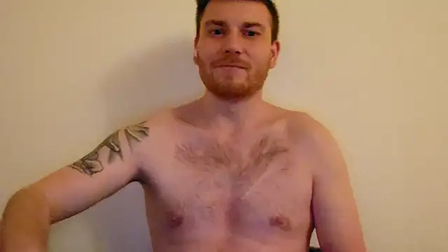 Snapshot of Foxtrott_242 chatting on February 8, 2026, 12:19 am Foxtrott 242 online show from February 8, 2026, 12:19 am