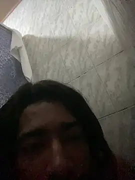 Mineirinho043 online show from June 15, 2026, 1:11 pm
