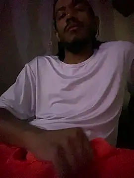 Mineirinho043 online show from March 4, 2026, 11:01 pm