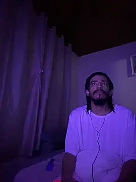 Mineirinho043 online show from June 14, 2026, 2:46 am