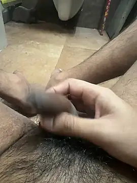 man16101 online show from October 17, 2025, 11:12 am